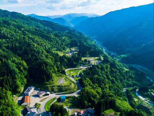 南砺市利賀(とが)はおそばもおいしいんですよ。