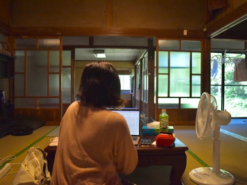 好きな時間にオンラインで作業を。