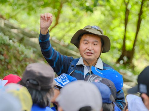 交流会で講演 元小学校校長の酒井浩さん