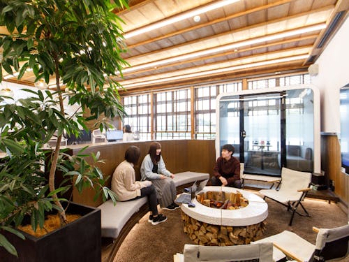 萩・明倫学舎内にオフィスを構える市内IT企業