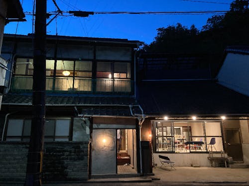 音戸イロリバHOUSEの外観。静かな場所にある