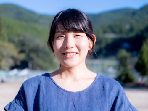 内子町協力隊の水谷さん。廃校を活用したコミュニティスペースづくりが活動のメイン。