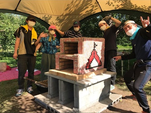 みんなで作ったピザ窯