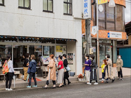 町歩きの様子(イメージ)