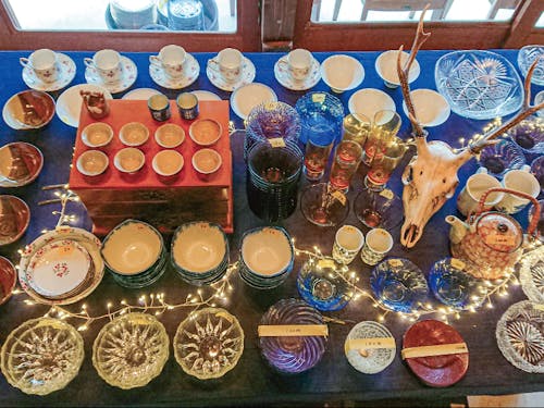 古民家から時代を超えて出土(?)した“もったいない”ものでフリーマーケットを行った