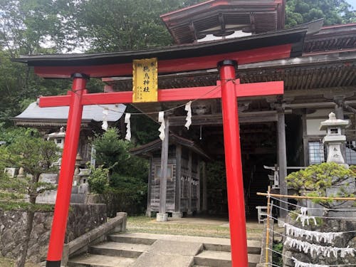 大漁と海上安全、縁結びの神として祀られている鵜鳥神社