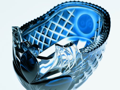 鹿児島の伝統工芸品「薩摩切子」(薩摩びーどろ工芸株式会社)