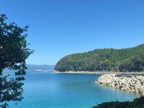 海に囲まれた半島で見える景色