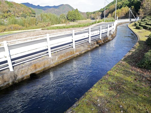 開設200年の立梅用水