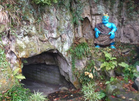 桃太郎伝説に出てくる鬼ヶ島の大洞窟
