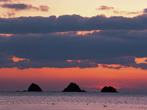 愛南町の三ツ畑田の夕やけ