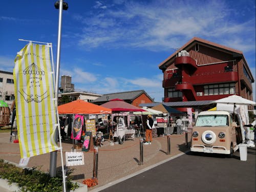 ごめんteteマルシェの様子