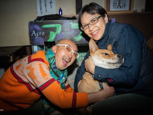 森さんご夫婦と愛犬のアフロさん