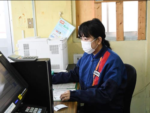 農業や製造業、ガソスタなど様々な仕事を季節ごとに組み合わせて働きます!