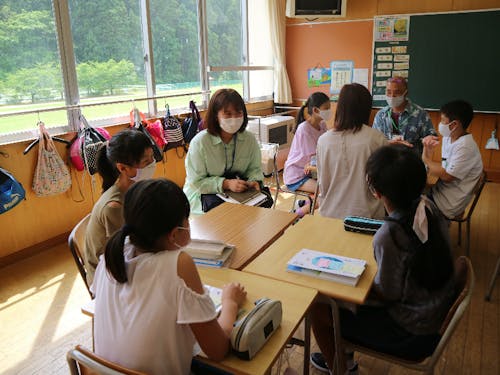 小学校での交流授業