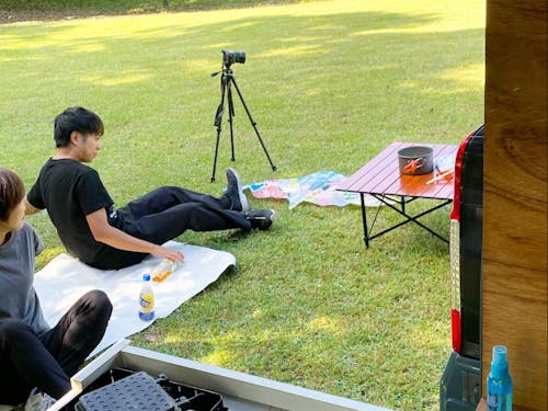 出勤日でも、お昼にスタッフとピクニックをしています。