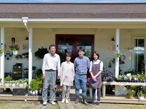 澁田さんご家族と風の丘ガーデン