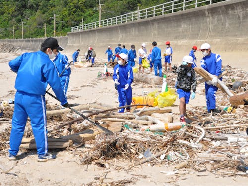 子どもたちと海岸クリーン作戦