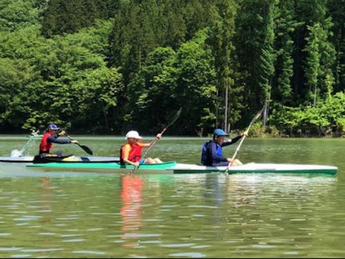 白神カヌークラブの指導風景