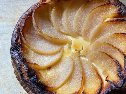 仁美さんのベイクドチーズケーキは、マルシェなどでいつも完売!