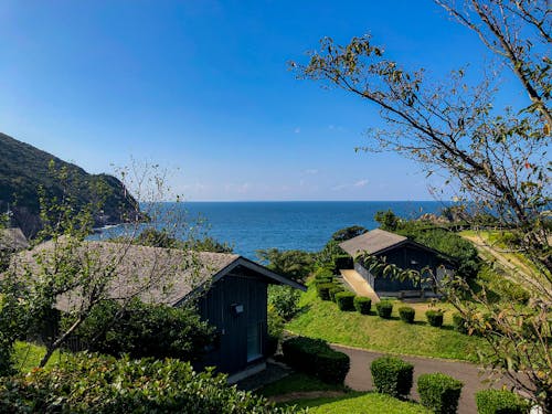 須佐エコロジーキャンプ場。海を見ながらお風呂やBBQを楽しめます！