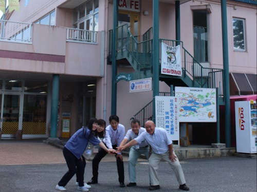 活動拠点となる「レイクプラザやさか」