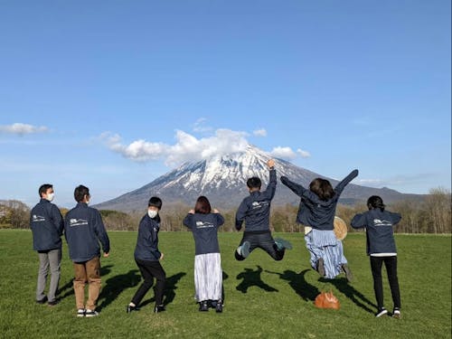 着任後は協力隊のユニフォームを着てオリエンテーション!