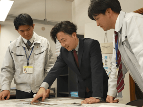 県庁の仕事は、どんな分野でも1人の力で達成することはできません。