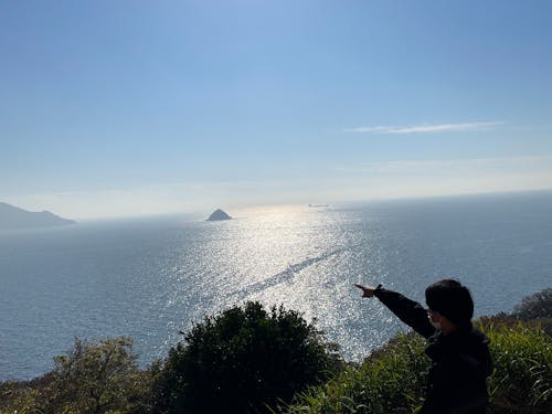 島の畑から見る瀬戸内海