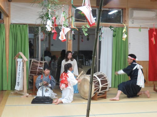 子どもたちも神楽の継承者