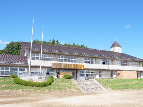 廃校活用型テレワークセンター「テラス石森」