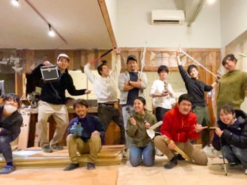 ゲストハウスもDIYで自分たちでつくる