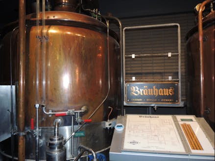 『滝川クラフトビール工房』内のビール醸造釜