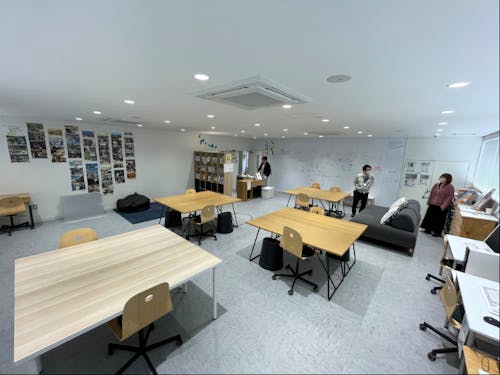 主な職場となる長門Nセンター(中高生に開放しています)