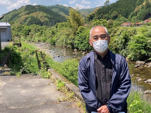 堀地域移住サポーターと明木川