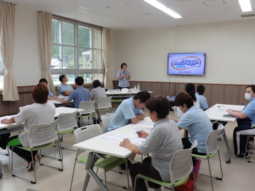 職員研修を積極的に行っています。