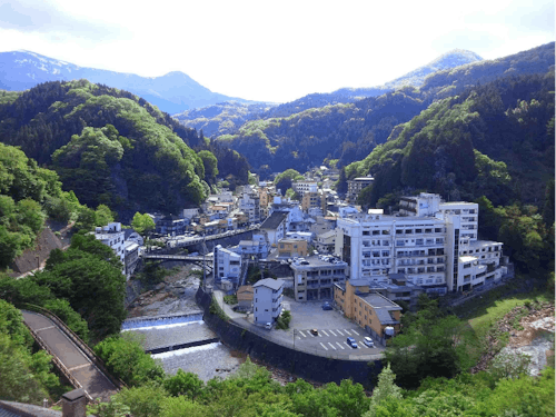活動フィールドとなる土湯の街並み