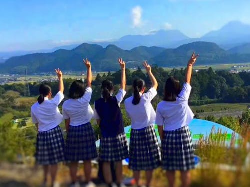 安心院葡萄酒工房展望所から見た、美しい安心院盆地の風景