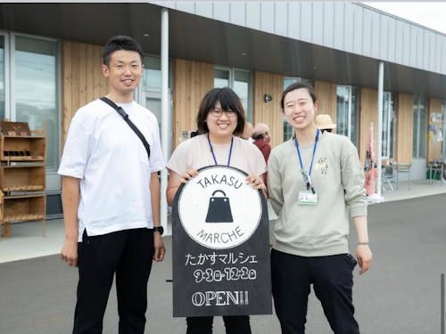 協力隊主催「たかすマルシェ」