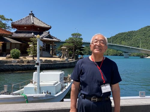 林サポーターと西堂寺六角堂