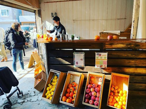 空き店舗にこの日だけのお店をオープン