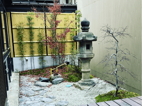 個人宅の中庭