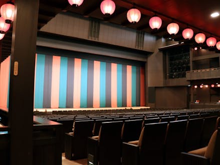プロジェクトは、仙崎にある山口県立劇場ルネッサながとで開催