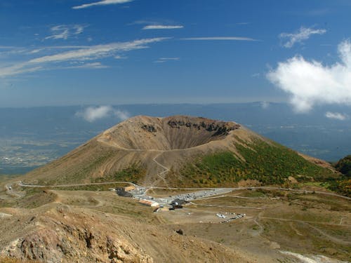 吾妻地区のシンボル　吾妻小富士