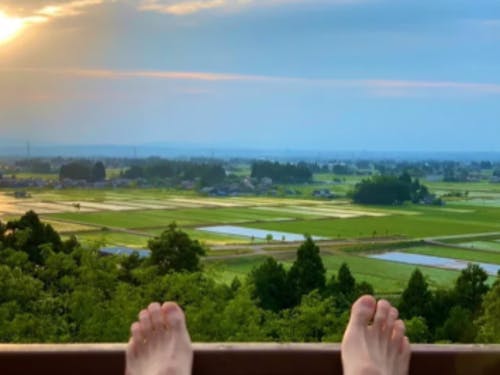 地元の木や石、雪解け水を活かしたサウナビジネス！