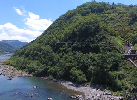 日本最後の清流・四万十川が目の前に広がる絶景で働いてみませんか？