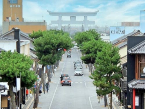 島根県 出雲大社の大鳥居と神前通り