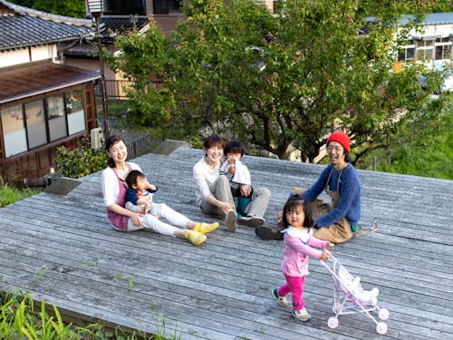 家族でのびのびとするもよし