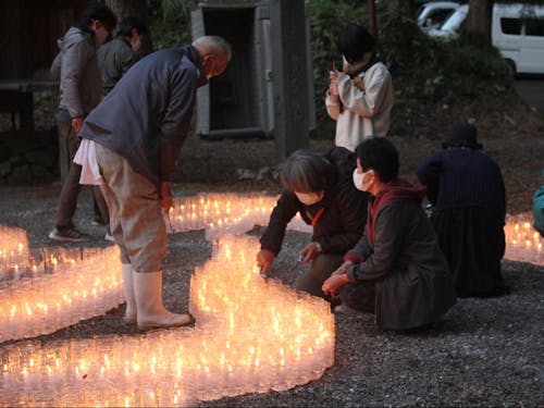 4年に1度の高野農村歌舞伎はコロナ禍のため、中止となりました。 「農村歌舞伎ができんのは、もったいないね」 「今、地域でできることはないろうか」 「農村歌舞伎とキャンドルを合わせて動画で届けよう」 と地域が力を合わせ、動きはじめました。