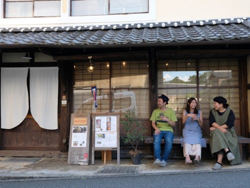 ゲストハウスでスタッフしてみませんか